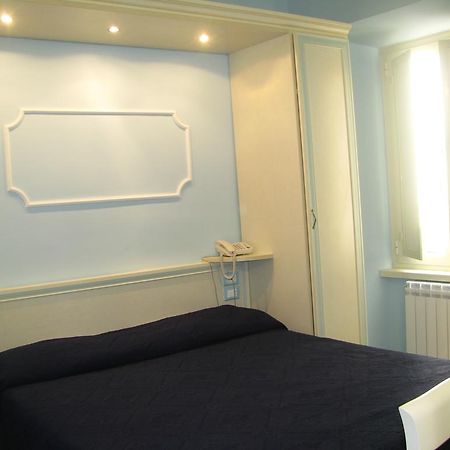 Tiffany Roma Suite Room photo
